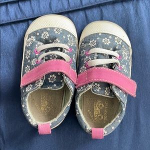 See Kai Run floral sneakers